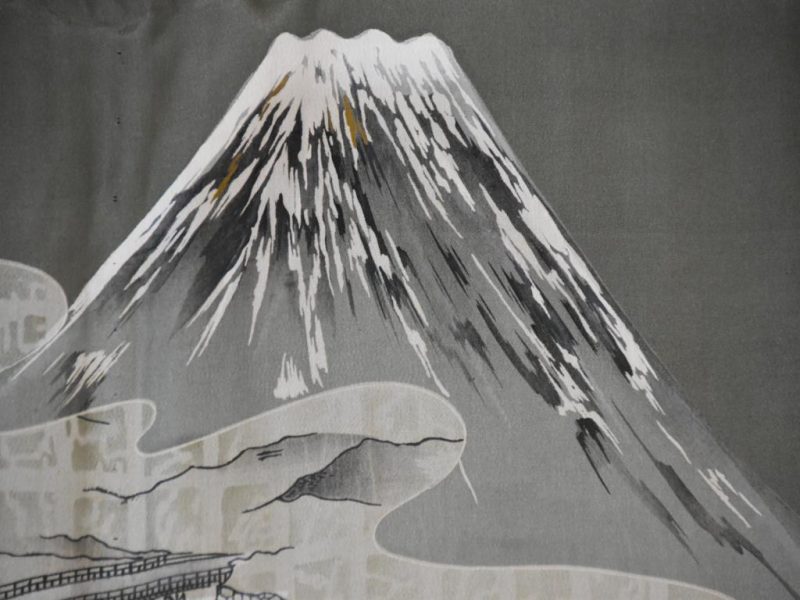 Man's Mt Fuji Silk Vintage Haori Jacket - Image 8