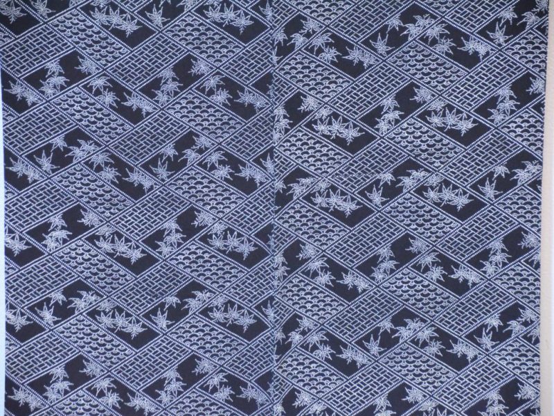 Black and White Silk Kimono - Image 2