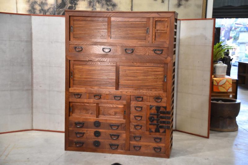 Antique Keyaki Elm Choba Dansu Merchat Chest Width:1340mm - Image 15
