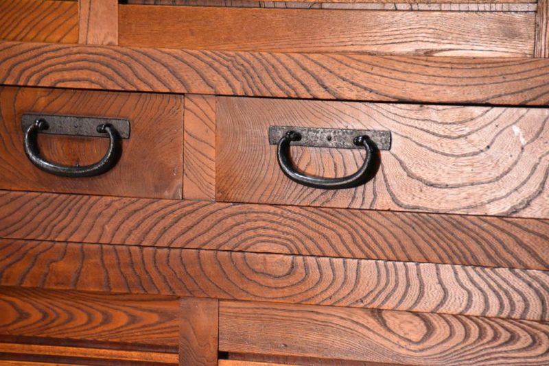 Antique Keyaki Elm Choba Dansu Merchat Chest Width:1340mm - Image 14