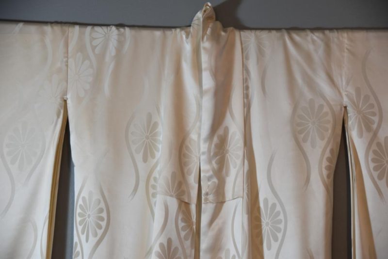 Japanese Silk Wedding Kimono - Image 3