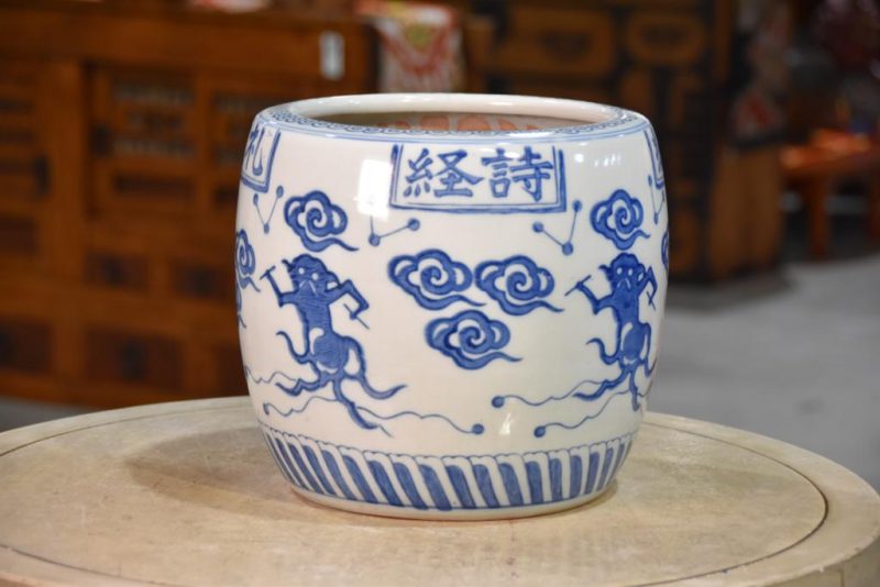 Japanese Blue and White Porcelain Hibachi Width:275mm