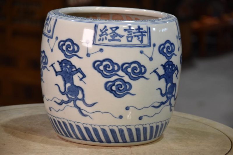 Japanese Blue and White Porcelain Hibachi Width:275mm - Image 9
