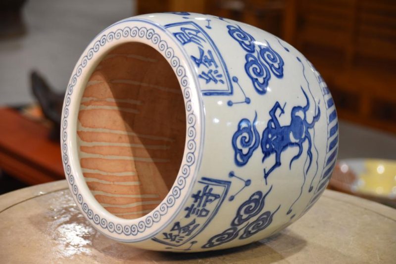 Japanese Blue and White Porcelain Hibachi Width:275mm - Image 5