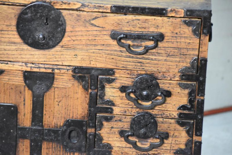 Tokyo Region Merchant Chest Width:715mm - Image 10
