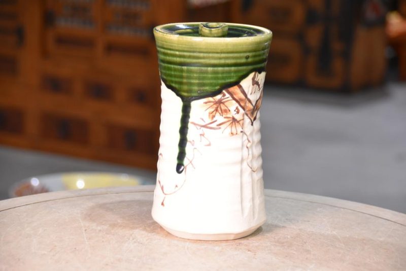 Oribe Pottery Mizuzashi used in the Tea Ceremony