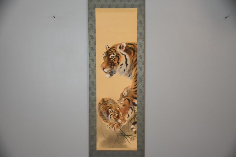 Japanese Tiger Scroll Height:2000mm