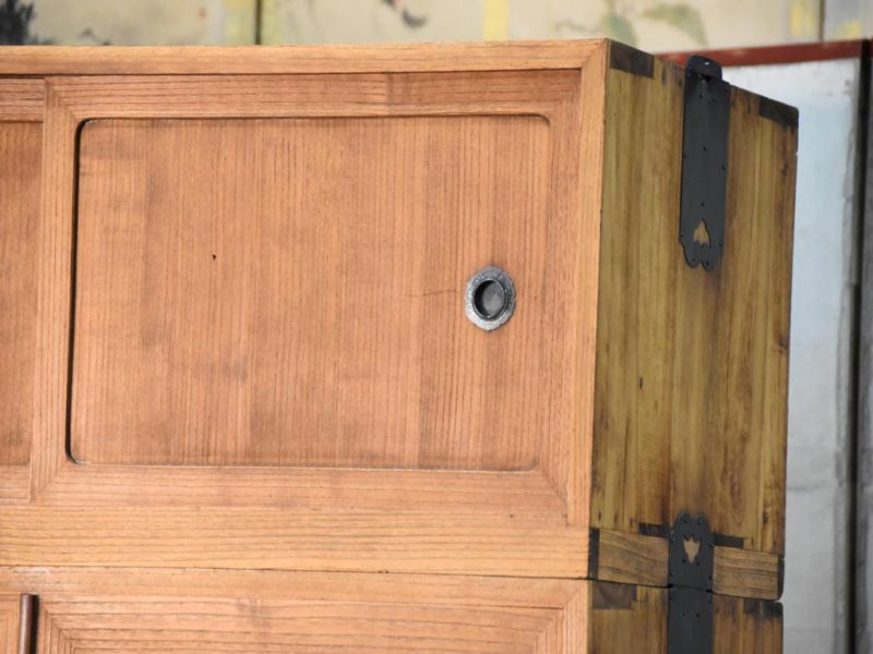 Japanese Wedding Chest 940 mm's wide - Image 8