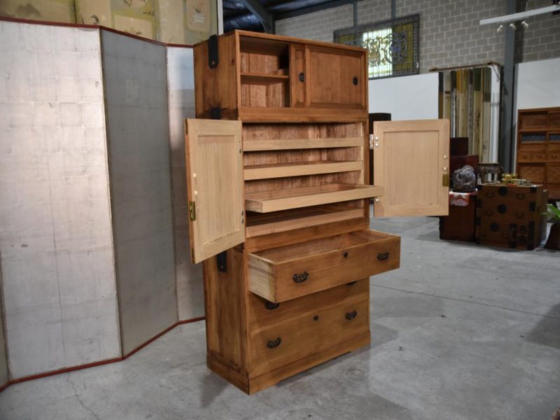 Japanese Wedding Chest 940 mm's wide - Image 6