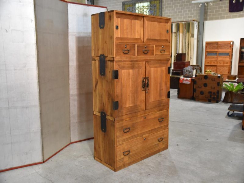 Vintage Japanese 2 Section Wedding Chest Width:1000 mm - Image 4