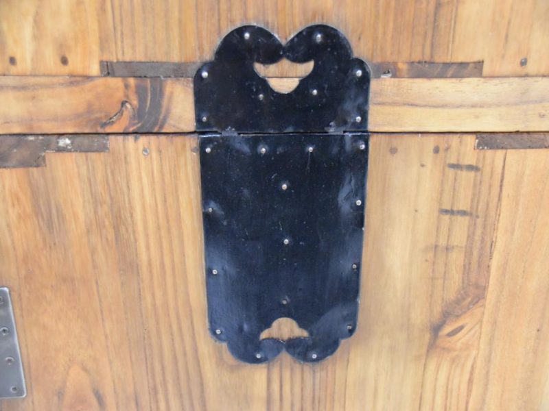 Vintage Japanese 2 Section Wedding Chest Width:1000 mm - Image 2