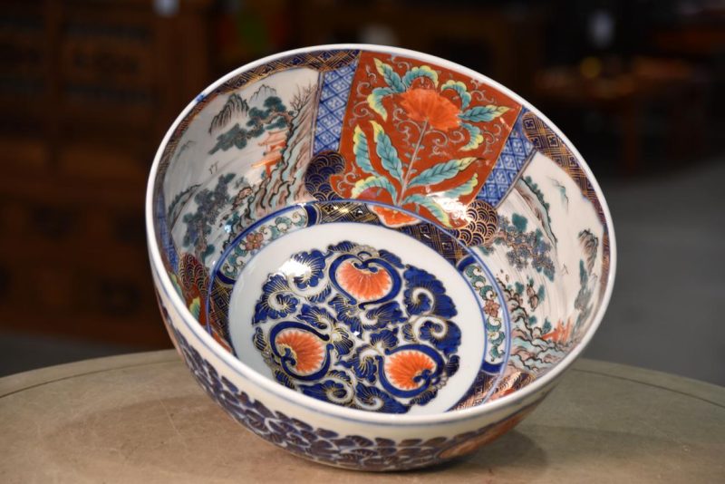 Japanese Coloured Imari Porcelain Bowl Width:285mm - Image 2