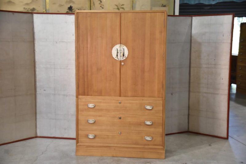 Vintage Japanese 2 Section Wedding Chest Width:1075mm - Image 2