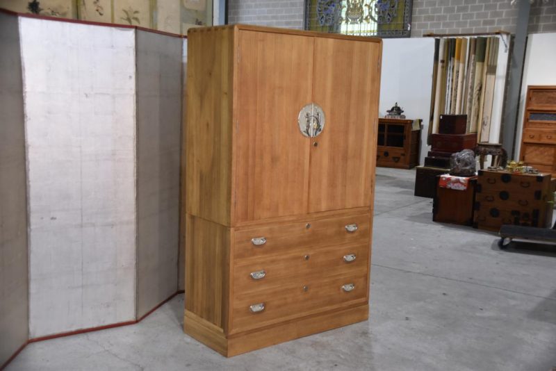 Vintage Japanese 2 Section Wedding Chest Width:1075mm - Image 5