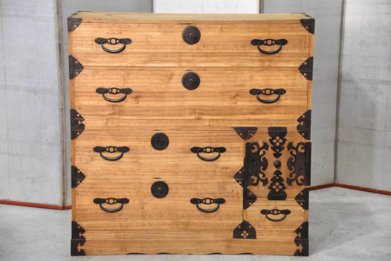 Antique 5 Drawer Clothing Chest Width:1080mm - Image 9
