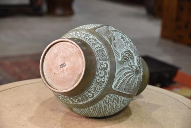 Japanese Bronze Vase with Phoenix Width:215mm - Image 4