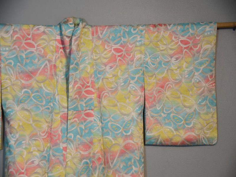 1980's Synthetic Kimono - Image 4