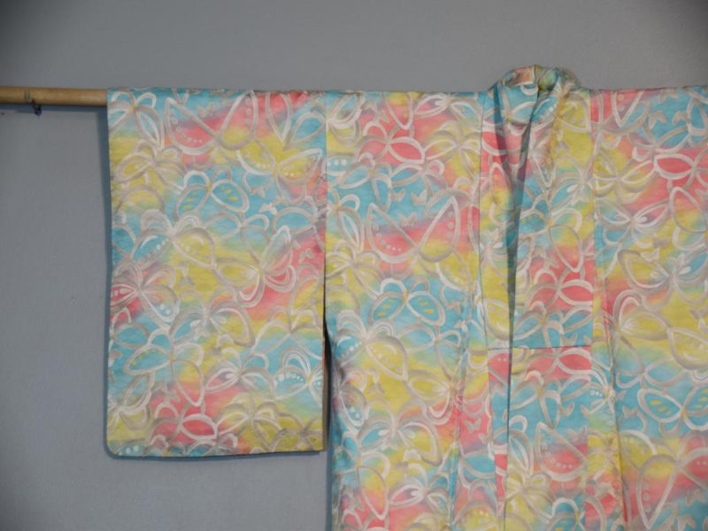 1980's Synthetic Kimono - Image 3