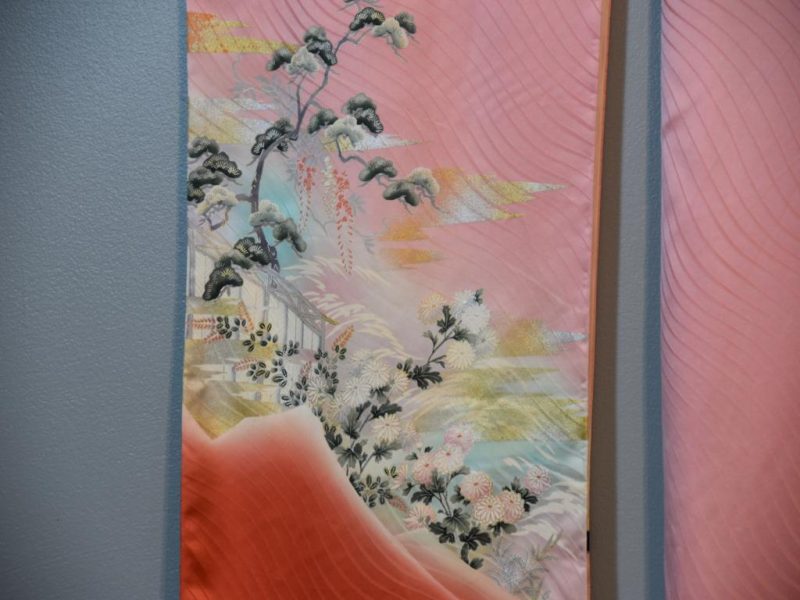 Japanese Silk Wedding Kimono - Image 6