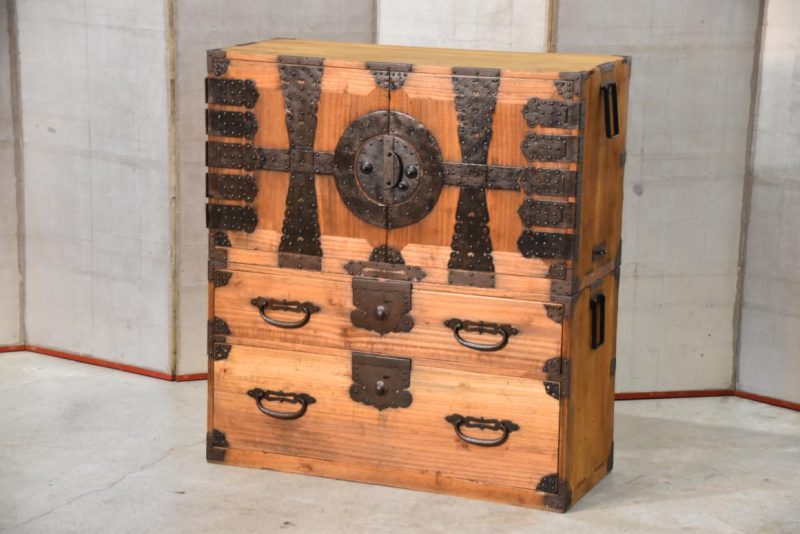 Meiji Period Ryobiraki Kasane Dansu Clothing Chest Width:950mm