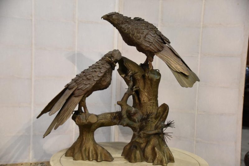 A Pair of Japanese Bronze Eagles Okimono Statue Width:630mm - Image 2