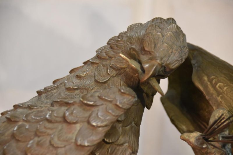 A Pair of Japanese Bronze Eagles Okimono Statue Width:630mm - Image 7