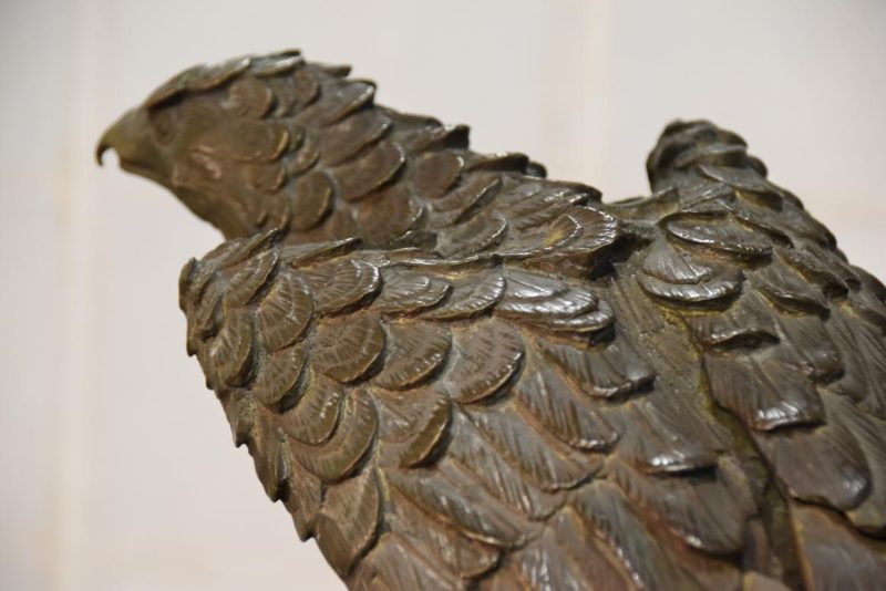 A Pair of Japanese Bronze Eagles Okimono Statue Width:630mm - Image 6