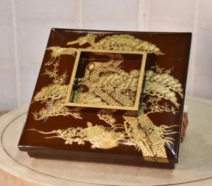 Japanese Lacquer Lidded Container Width:290mm