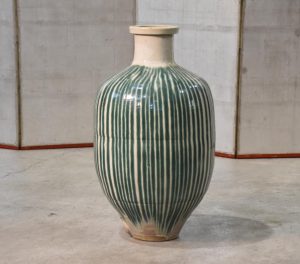 Shigaraki Tsubo Drip Glaze Urn Height:730mm