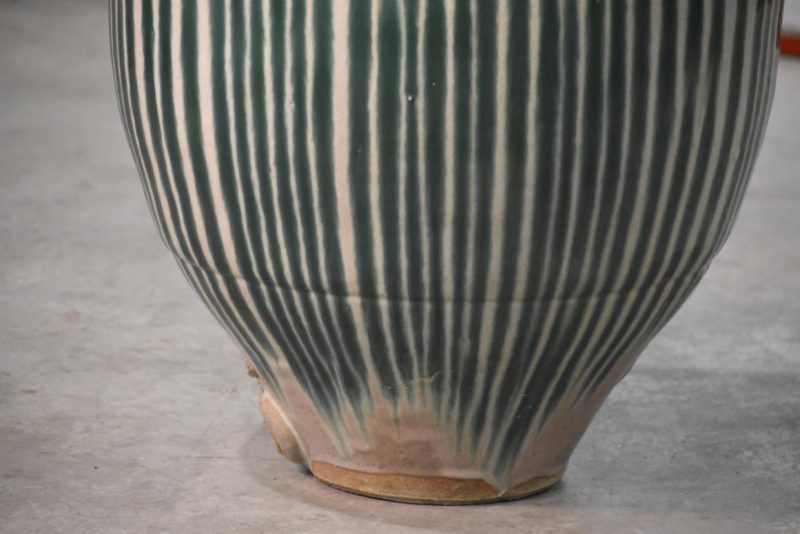 Shigaraki Tsubo Drip Glaze Urn Height:730mm - Image 7