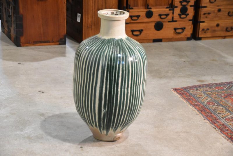 Shigaraki Tsubo Drip Glaze Urn Height:730mm - Image 4