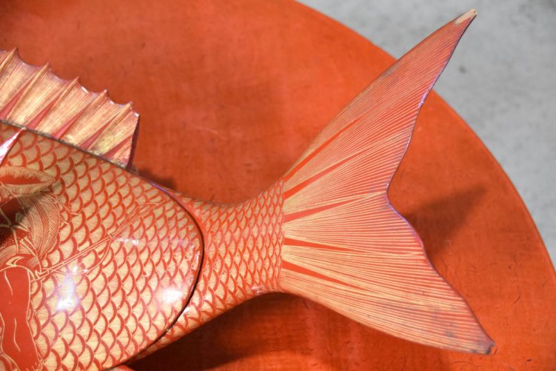 Large Lacquered Sea Bream Lidded Container Width:710mm - Image 6