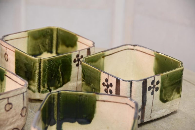 Japanese Set of 5 Oribe Pottery Bowls - Image 6