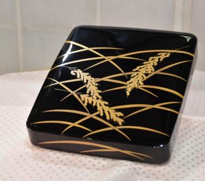 Maki-E Suzuri Bako Raised Gold Lacquer Writing Box Width:270mm