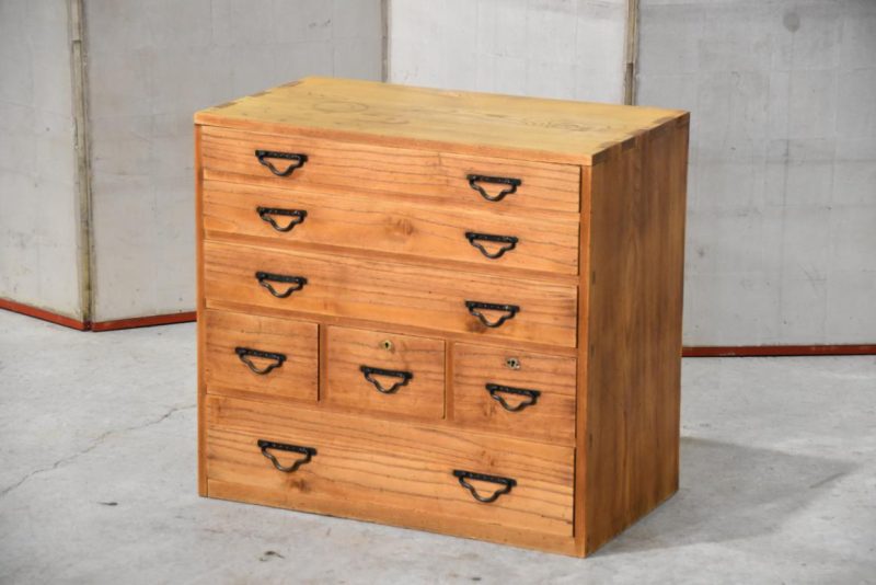 Antique Kodansu Small Chest Width:655mm