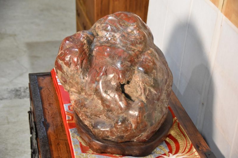Japanese Suiseki Appreciation Rock Width:410mm - Image 3
