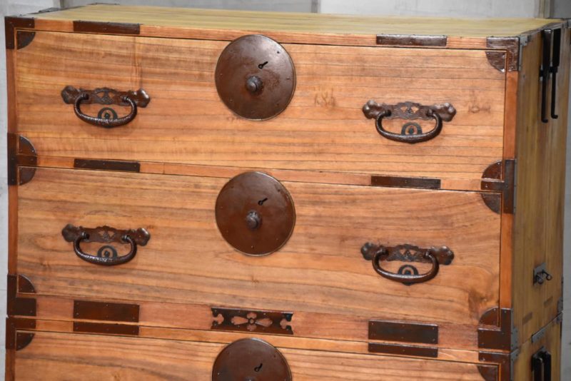 Antique Japanese Clothing Chest (2 Sections)Width:920mm - Image 12