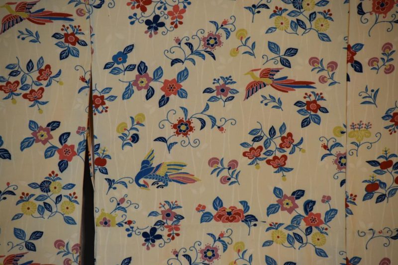 Japanese Vintage Silk Kimono - Image 8