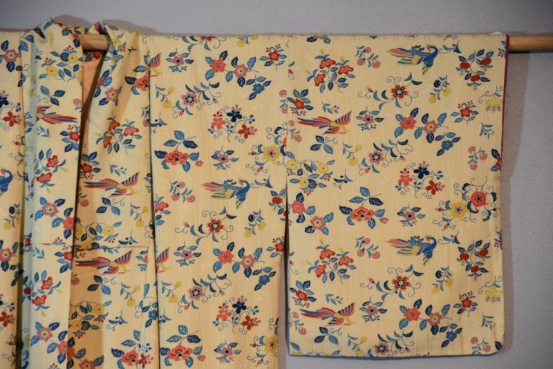 Japanese Vintage Silk Kimono - Image 5