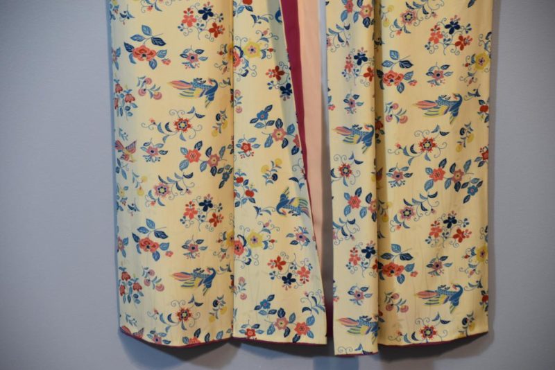 Japanese Vintage Silk Kimono - Image 4