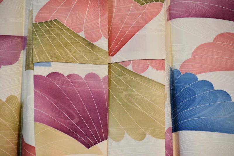 Stunning Japanese Silk Kimono - Image 3