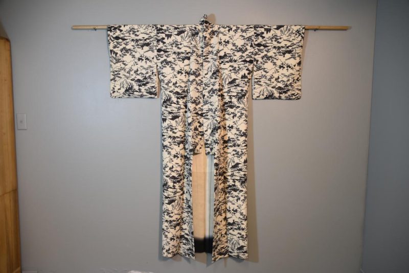 Japanese Silk Kimono - Image 6