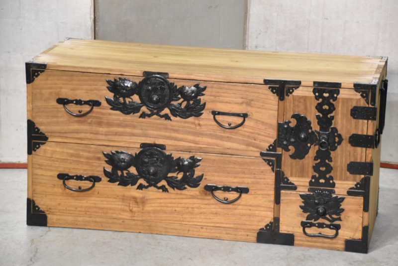 Japanese Antique Low Chest Width:1045mm - Image 12