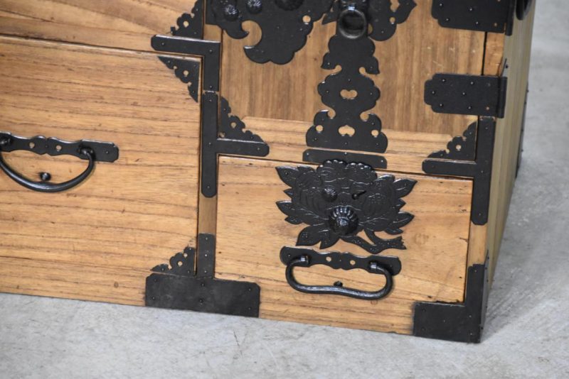 Japanese Antique Low Chest Width:1045mm - Image 9