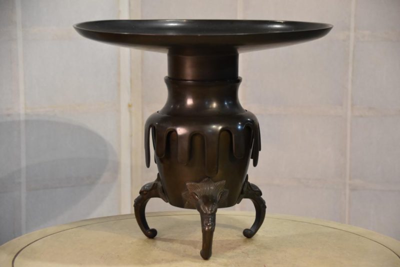 Japanese Cast Bronze Usubata Vase Width:364mm - Image 6