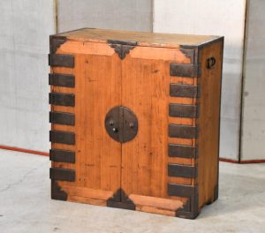 Choba Dansu Merchants Chest Width:820mm