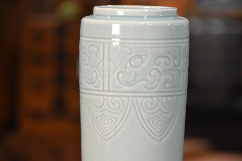 Seiji (Celadon) Vase Width:120mm - Image 2