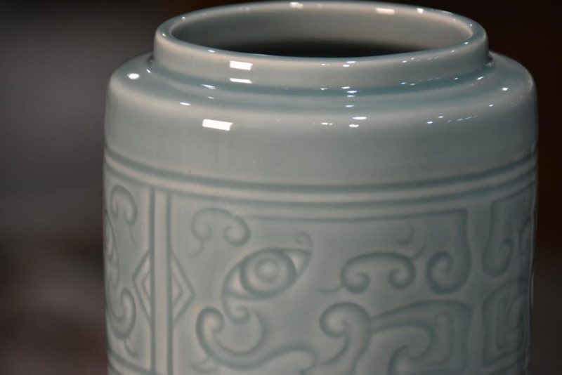 Seiji (Celadon) Vase Width:120mm - Image 7