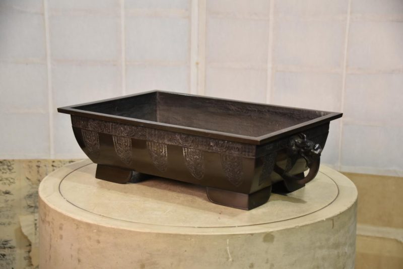 Japanese Bronze Suiban Vase Width:520mm