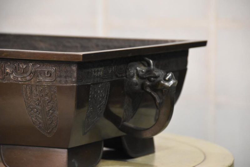 Japanese Bronze Suiban Vase Width:520mm - Image 9
